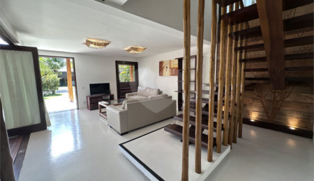 Casa à venda com 4 quartos, sendo 2 suítes, em Praia do Mutá, Porto Seguro, BA