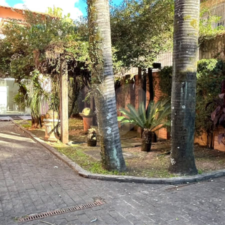 Sobrado à venda ou para alugar com 6 quartos, sendo 1 suíte, em Vila Mariana, São Paulo, SP