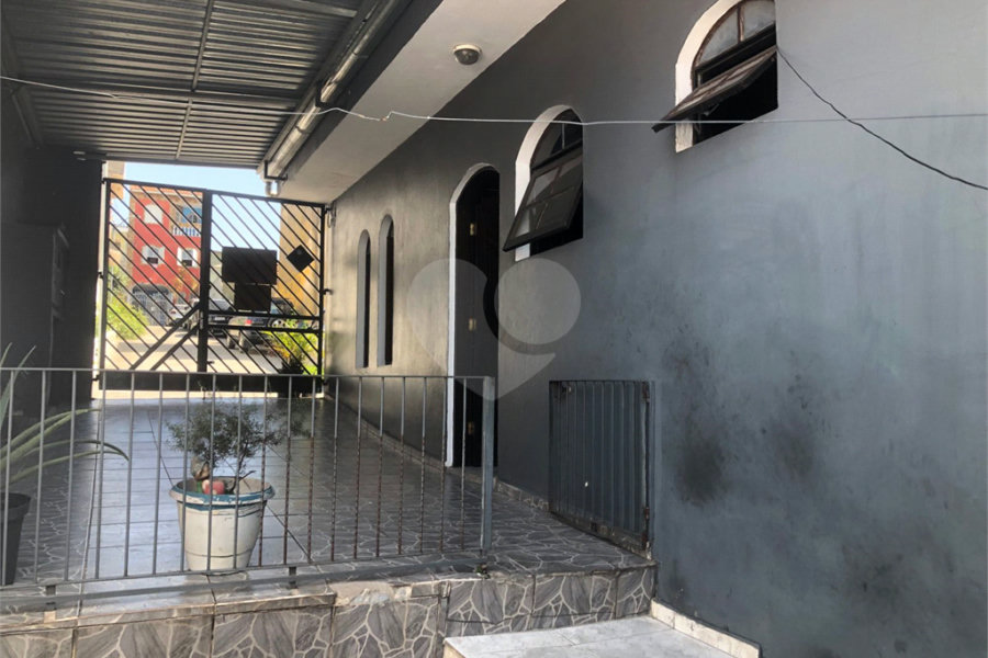 Casa à venda com 3 quartos em Vila Medeiros, São Paulo, SP