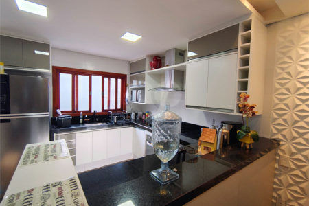Casa à venda com 3 quartos, sendo 1 suíte, em Jardim Marambaia, Jundiaí, SP