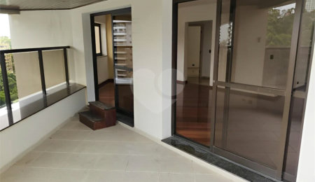 Apartamento à venda com 4 quartos, sendo 3 suítes, em Vila Andrade, São Paulo, SP