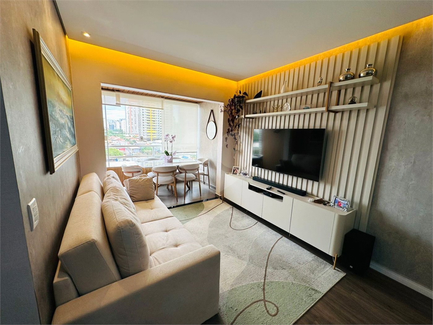 Apartamento à venda com 2 quartos, sendo 1 suíte,  em Cidade Monções, São Paulo, SP