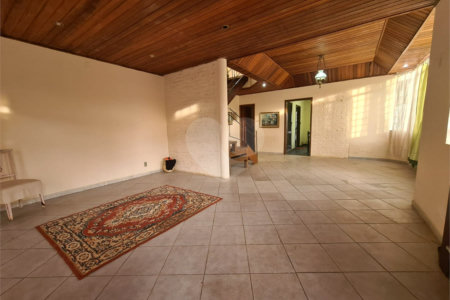Casa à venda com 3 quartos, sendo 1 suíte, no Centro, Araçoiaba da Serra, SP