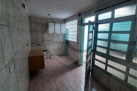 Sobrado à venda com 2 quartos em Vila Margarida, São Paulo, SP