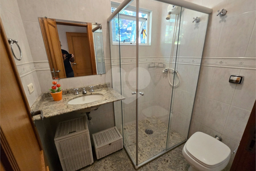 Casa à venda com 4 suítes no condomínio Associação Reserva das Hortênsias, Mairiporã - SP
