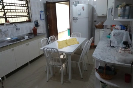Sobrado com quartos