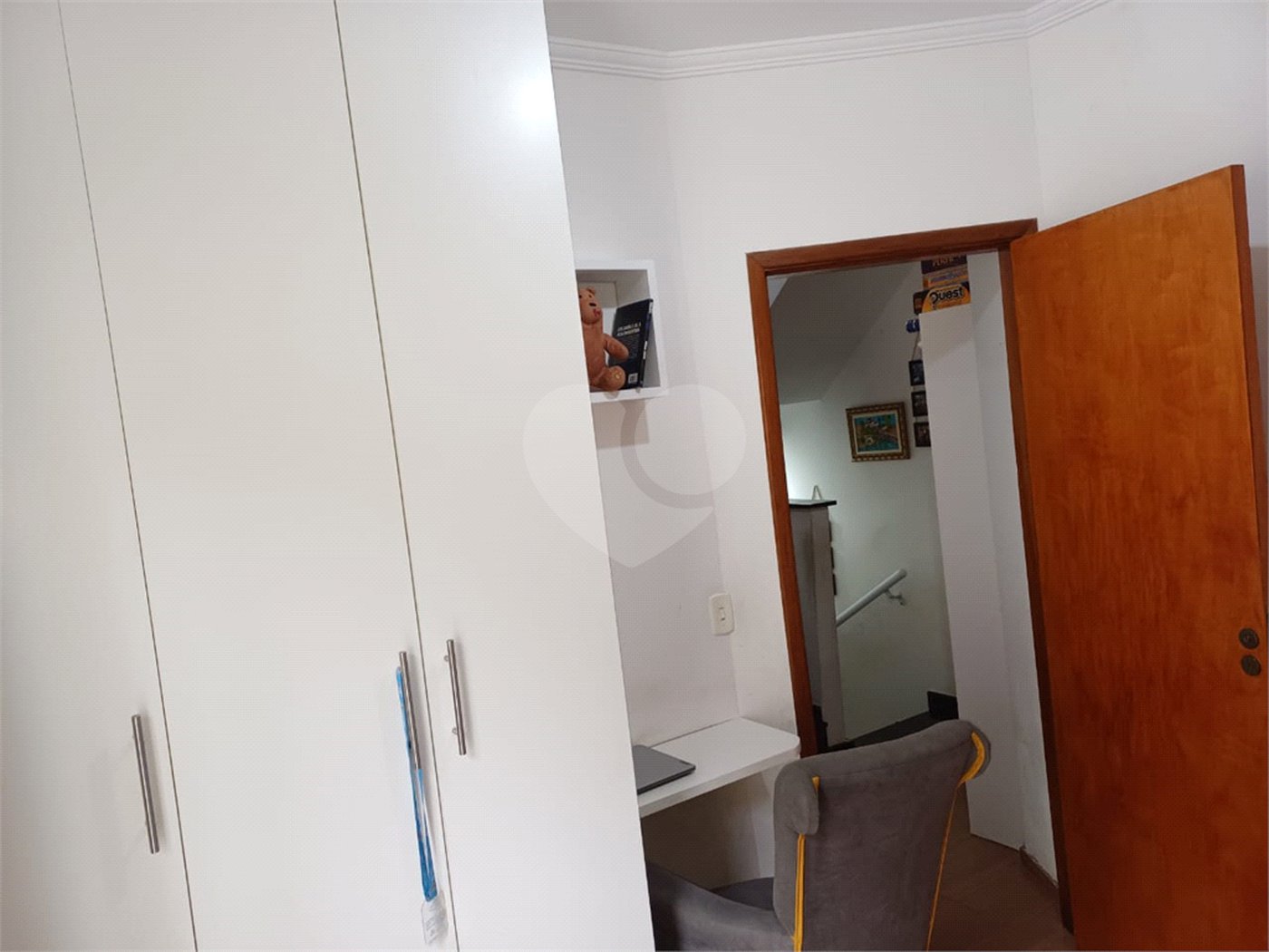 Casa à venda com 3 quartos, sendo 1 suíte,  no condomínio Residencial Shekinah, São Paulo - SP