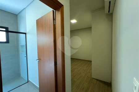 Casa à venda com 3 suítes no condomínio Alphaville Nova Esplanada, Votorantim - SP
