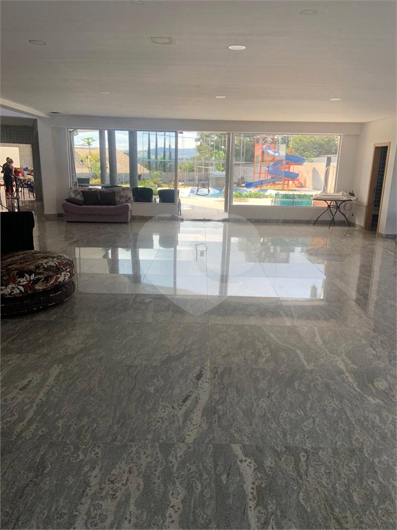 Casa à venda ou para alugar com 7 quartos, sendo 5 suítes,  no condomínio Shambala 3, Atibaia - SP
