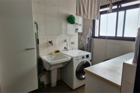 Apartamento à venda com 3 quartos, sendo 2 suítes, em Real Parque, São Paulo, SP