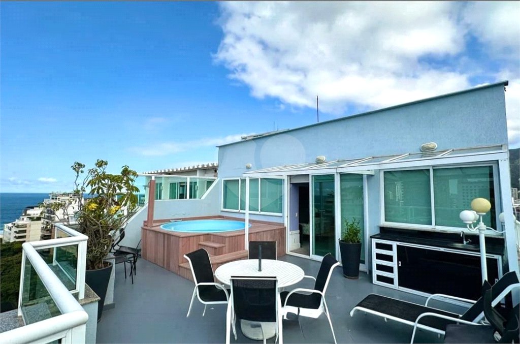 Duplex à venda com 3 quartos, sendo 1 suíte, em Leblon, Rio de Janeiro, RJ