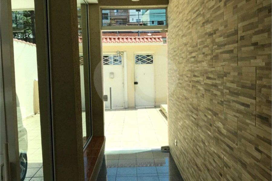 Sobrado à venda ou para alugar com 4 quartos, sendo 1 suíte, em Parada Inglesa, São Paulo, SP