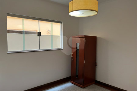 Sobrado à venda com 3 quartos, sendo 1 suíte, em Chácara Santo Antônio, São Paulo, SP