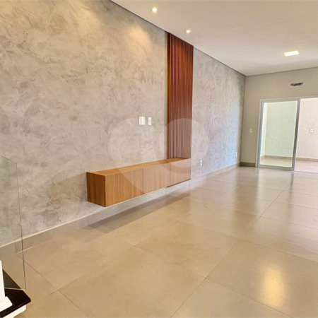 Casa à venda com 4 quartos, sendo 1 suíte,  no condomínio Villagio Milano, Sorocaba - SP