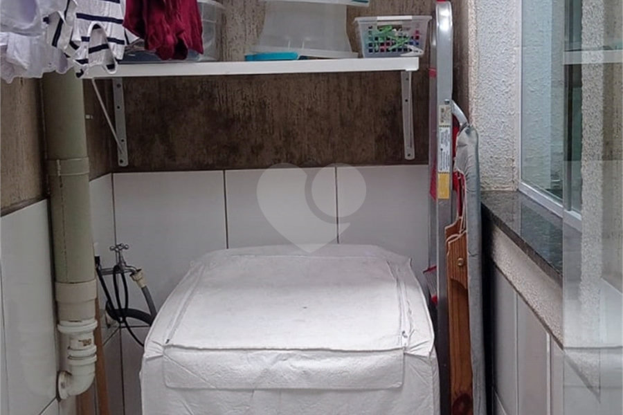 Casa à venda com 2 suítes no condomínio Residencial Pavoni I, São Paulo - SP