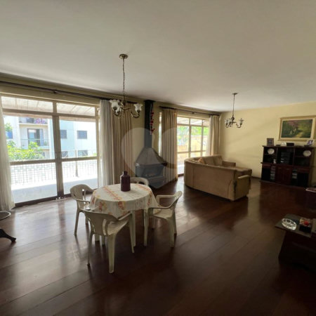 Casa à venda com 4 quartos, sendo 1 suíte, em Jardim das Vertentes, São Paulo, SP