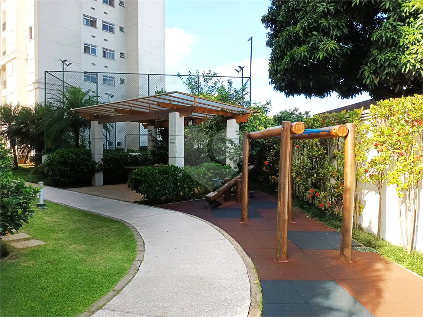 Apartamento para alugar com 2 quartos em Vila Anastácio, São Paulo, SP