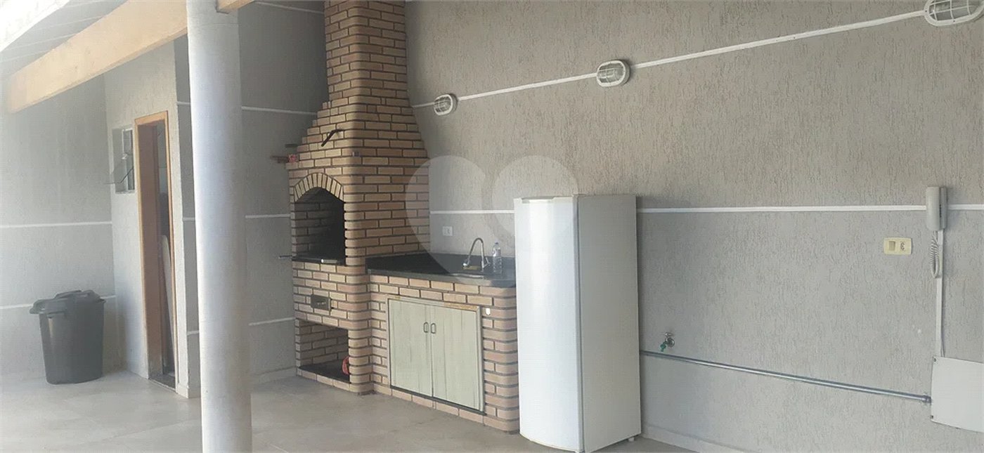 Casa à venda com 2 suítes no condomínio Residencial Veneza, São Paulo - SP
