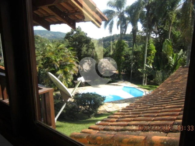 Casa à venda com 3 suítes no condomínio Associação Reserva das Hortênsias, Mairiporã - SP