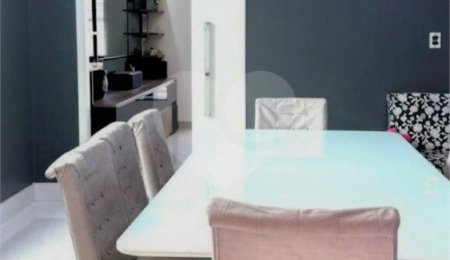 Casa à venda com 4 quartos, sendo 2 suítes,  em Pinheiros, São Paulo, SP