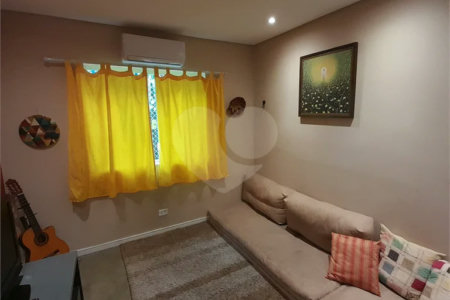 Sobrado à venda com 4 quartos, sendo 1 suíte,  em Jardim São Paulo(zona Norte), São Paulo, SP