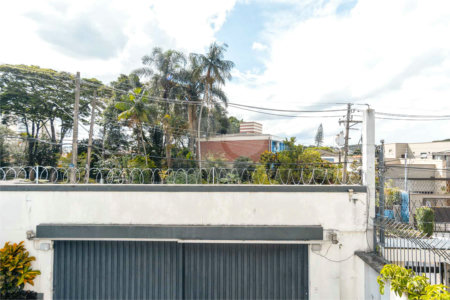 Casa Térrea à venda com 3 quartos, sendo 1 suíte, em Vila Inah, São Paulo, SP