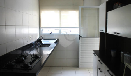 Apartamento à venda com 3 suítes em Vila Gilda, Santo André, SP