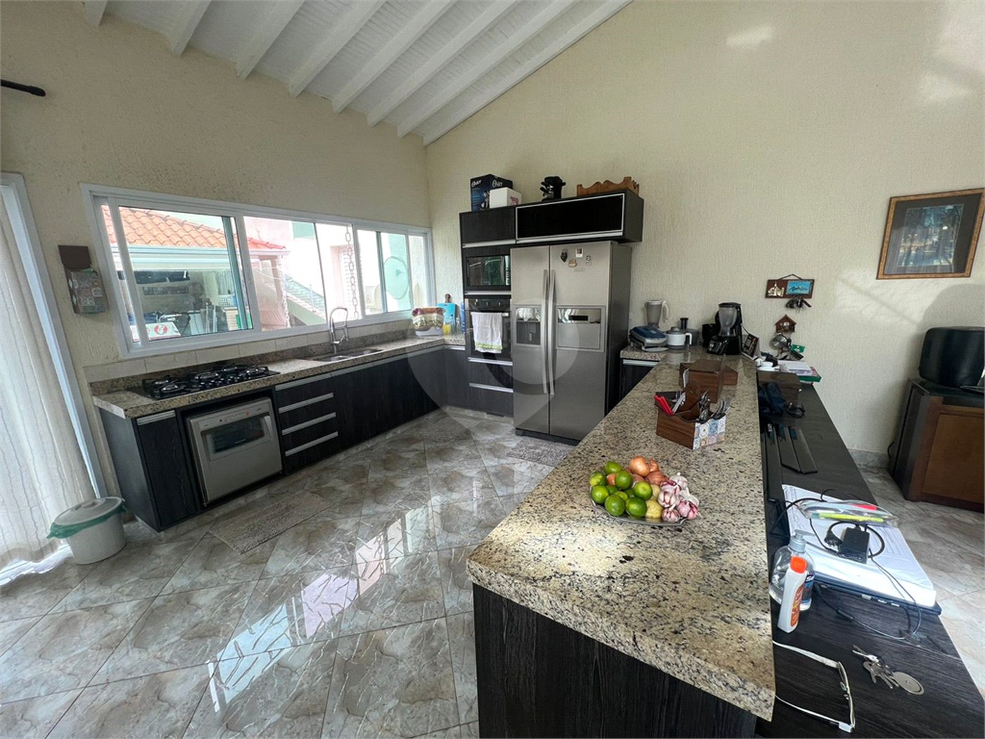 Casa à venda com 4 suítes no condomínio Parque Petrópolis 4 Secção, Mairiporã - SP