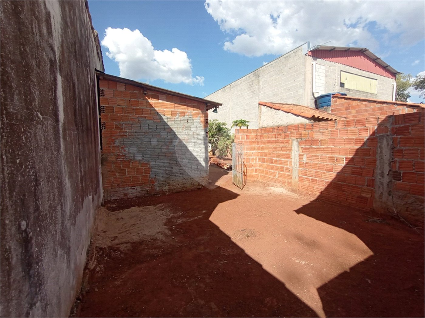 Casa à venda com 2 quartos em Retiro Santana, Itapetininga, SP