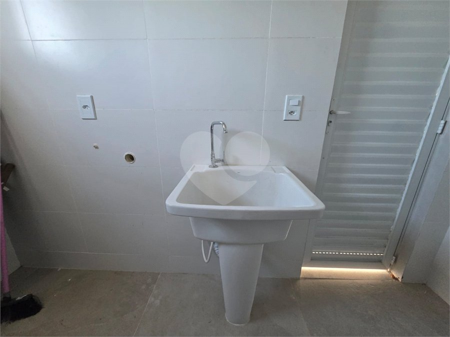 Casa em condomínio à venda com 3 quartos, sendo 1 suíte,  em Ogiva, Cabo Frio, RJ
