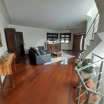3 AMPLAS SUITES MAIS ECRITORIO MUITO VERDE E AMPLO QUINTAL