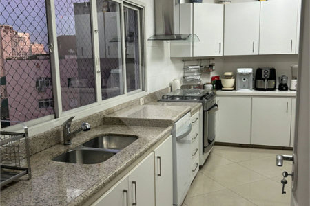Apartamento à venda com 4 suítes em Real Parque, São Paulo, SP