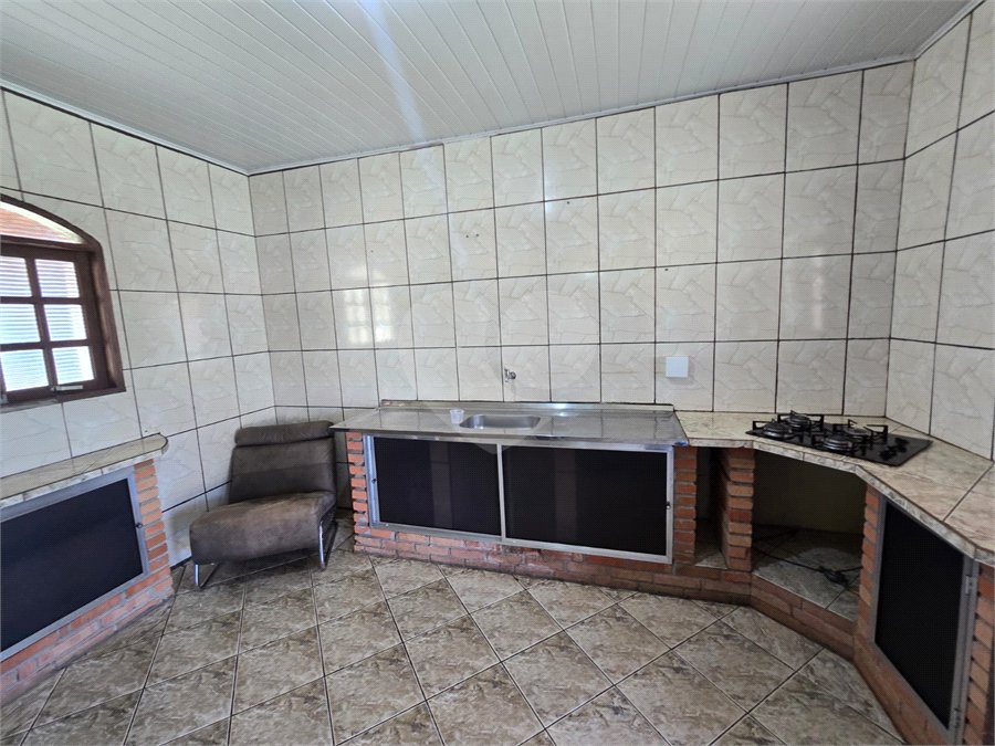 Chácara à venda com 3 quartos em Vale San Fernando, Itapetininga, SP