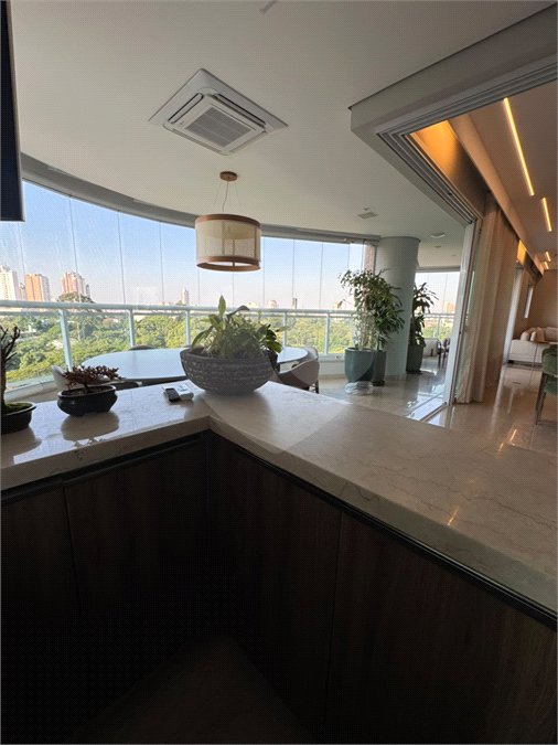 Apartamento à venda com 3 suítes em Jardim Anália Franco, São Paulo, SP