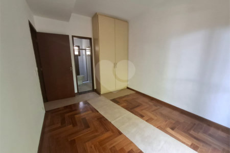 Casa para alugar com 4 quartos, sendo 2 suítes, no condomínio Palm Garden, São Paulo - SP
