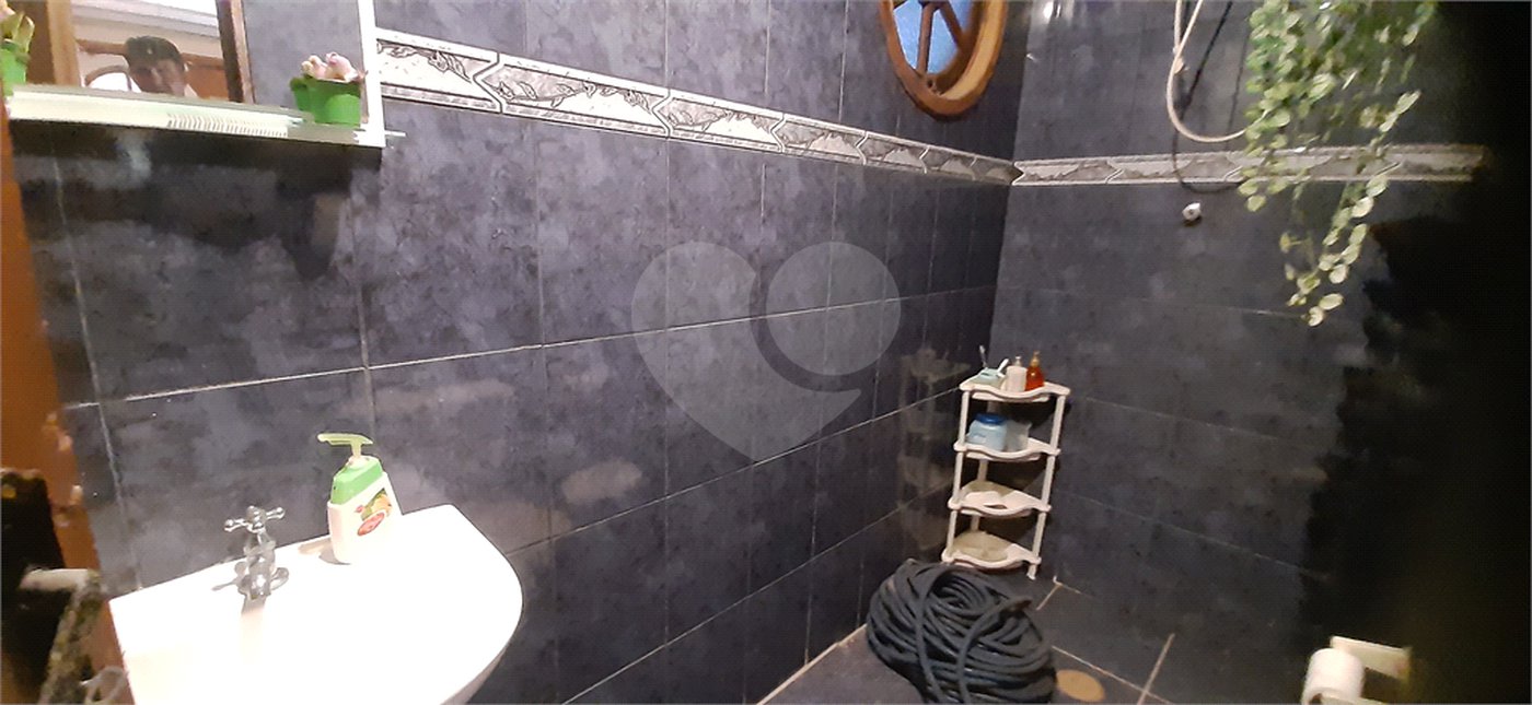 Casa à venda com 3 quartos, sendo 1 suíte, no condomínio Sausalito, Mairiporã - SP