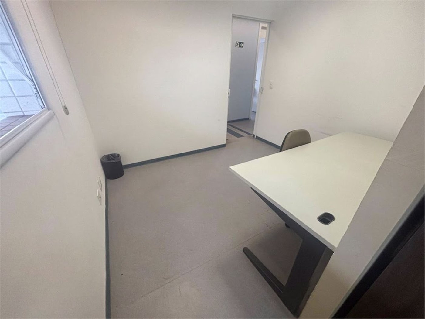 Sala Comercial para venda e locação, Estuário, Santos - SA0057.