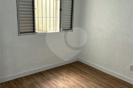 Apartamento à venda com 3 quartos, sendo 1 suíte,  em Vila Lavínia, Mogi das Cruzes, SP