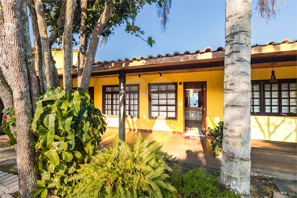 Casa à venda com 2 suítes em Geribá, Armação dos Búzios, RJ