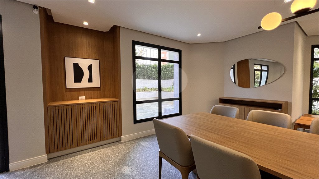 Apartamento à venda com 4 quartos, sendo 1 suíte, em Vila Mariana, São Paulo, SP