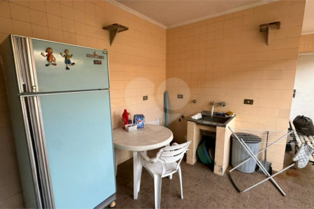 Casa à venda ou para alugar com 5 quartos, sendo 2 suítes, no Centro, Salto, SP
