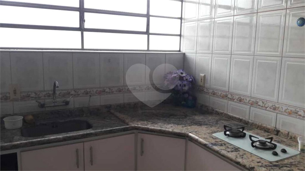 Casa à venda com 4 quartos, sendo 1 suíte, em Vila Santa Terezinha, Várzea Paulista, SP