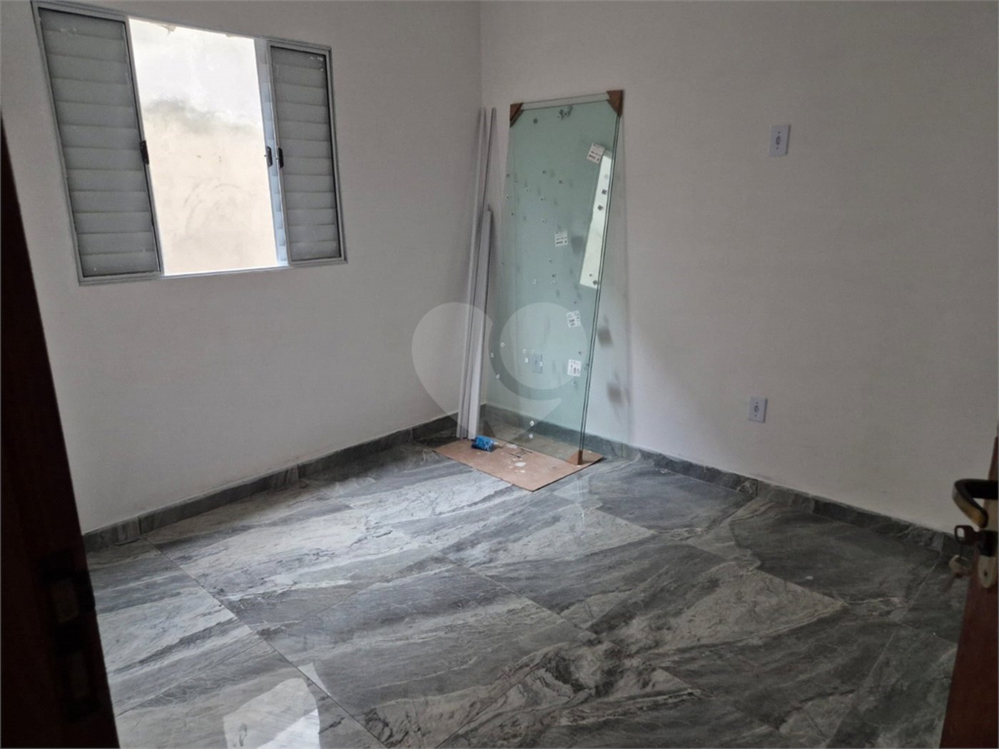 Casa à venda com 2 quartos em Vila Santa Helena, Atibaia, SP