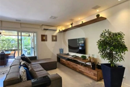 Apartamento à venda com 3 quartos, sendo 1 suíte, em Riviera de São Lourenço, Bertioga, SP