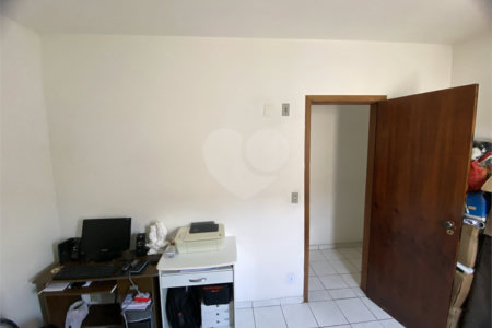 Sobrado à venda com 4 quartos, sendo 1 suíte, em Vila Macedópolis, São Paulo, SP