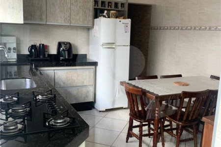 Casa à venda com 2 quartos, sendo 1 suíte, em Vila Progresso, Salto, SP