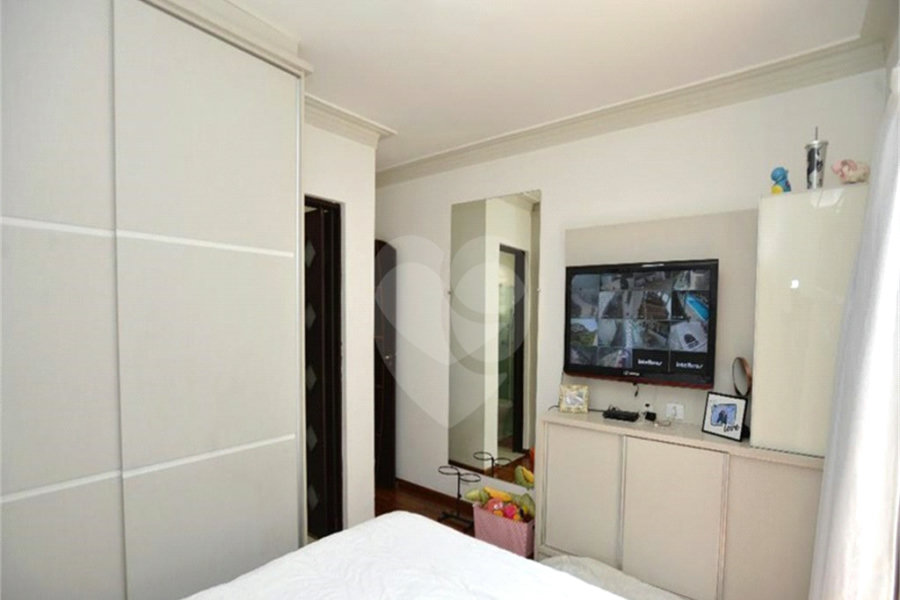 Casa Térrea à venda com 6 quartos, sendo 4 suítes, em Lavapés, Mairiporã, SP