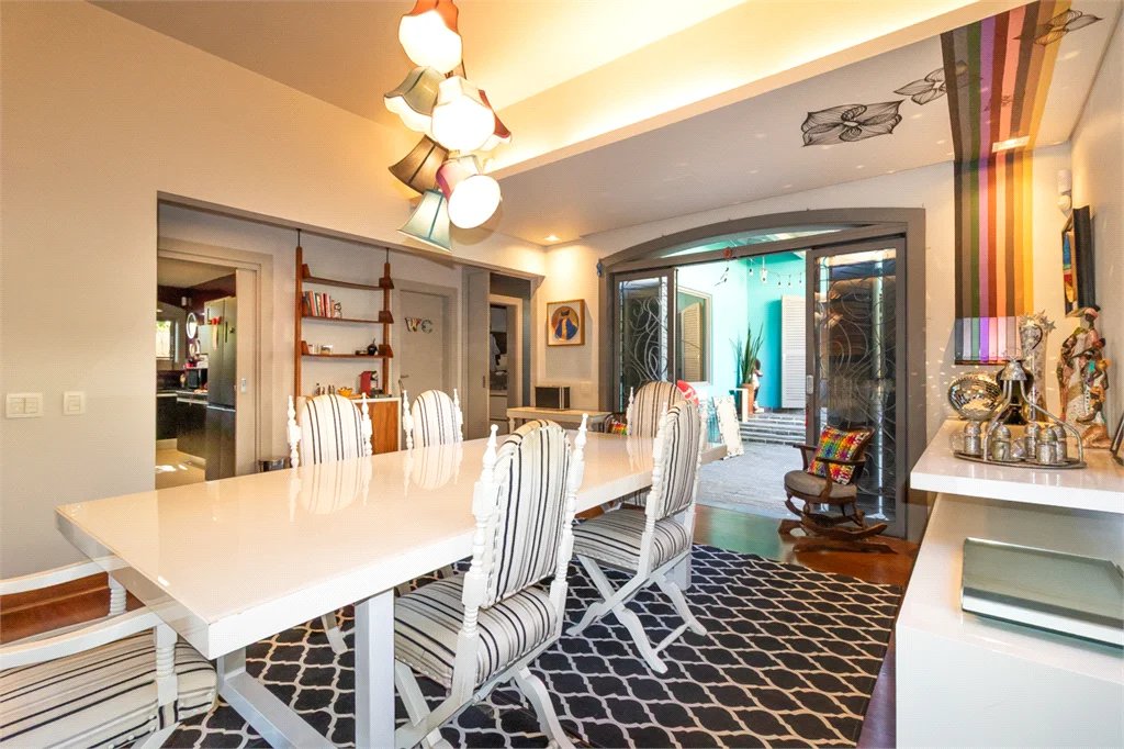 Casa à venda ou para alugar com 3 quartos, sendo 1 suíte, em Butantã, São Paulo, SP