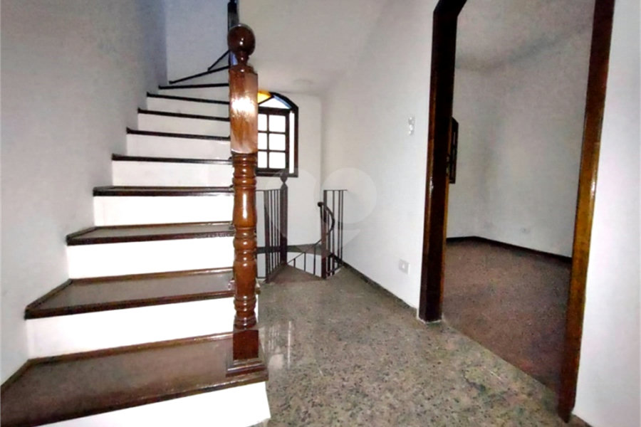Sobrado à venda ou para alugar com 5 quartos, sendo 3 suítes, em Jardim França, São Paulo, SP