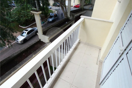 Sobrado para alugar com 2 suítes em Jardim Morro Verde, São Paulo, SP